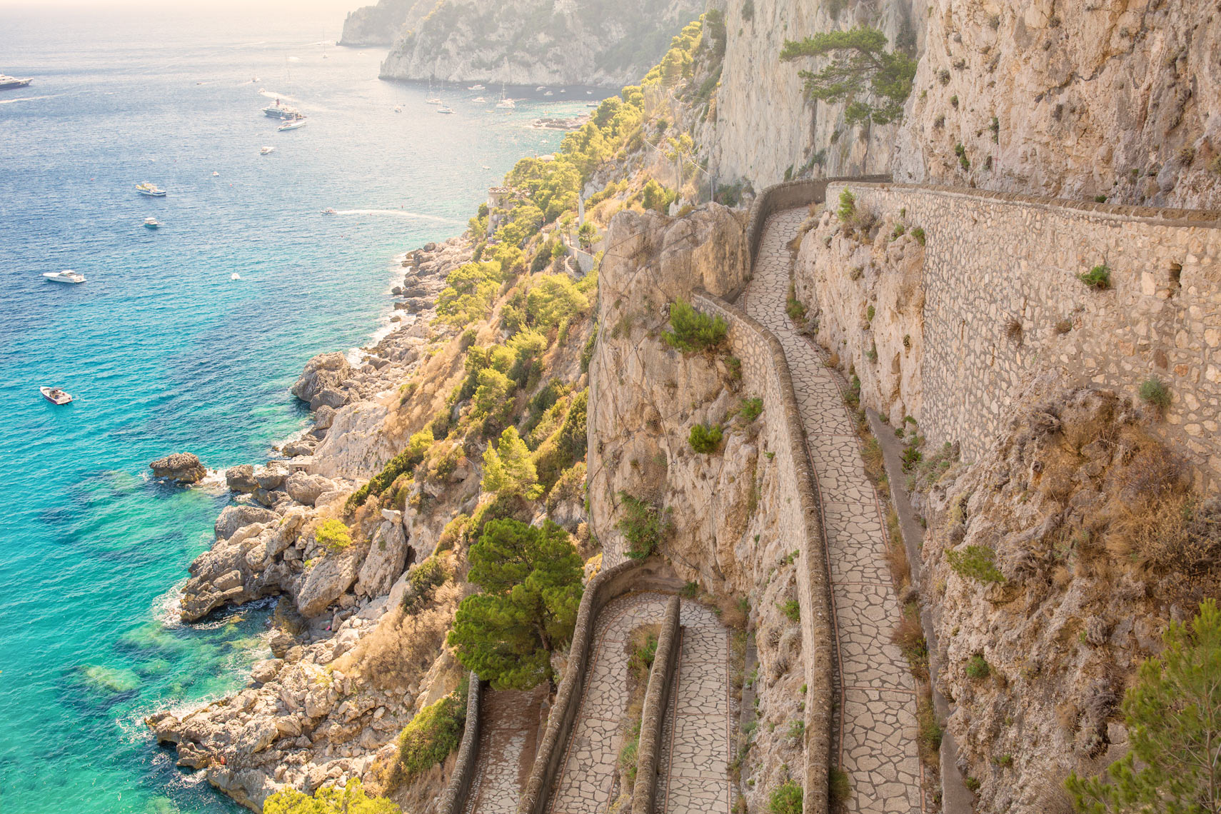 capri-18